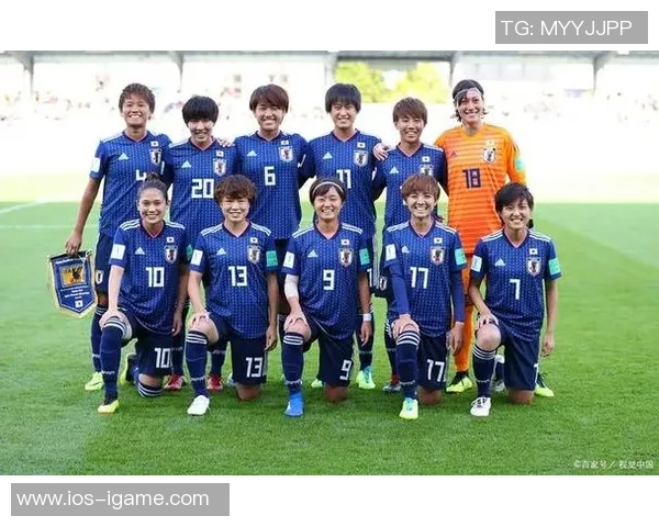 日本足球的技术风格与团队合作精神的深度剖析与探讨